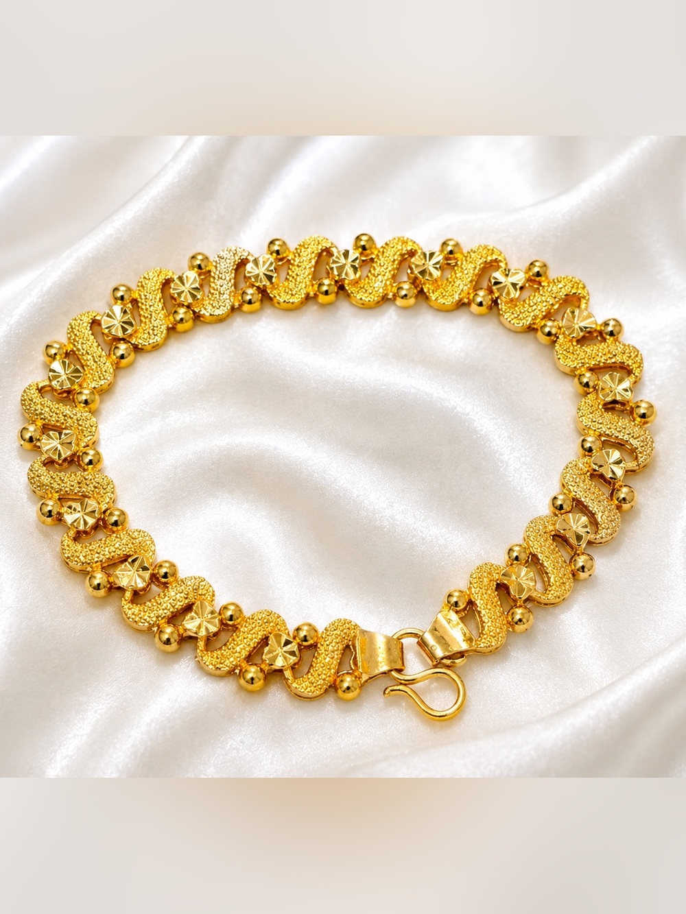 24K Gold Plated Lucky S Hearts Cuban Style Link Bracelet w/Bag